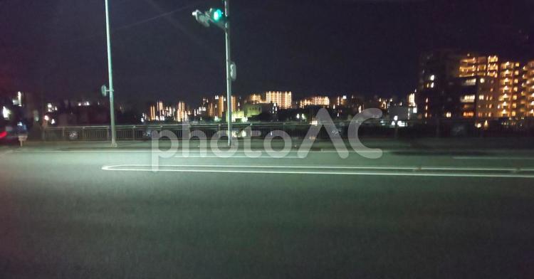 深夜の道路-博多区 夜,深夜,道路の写真素材