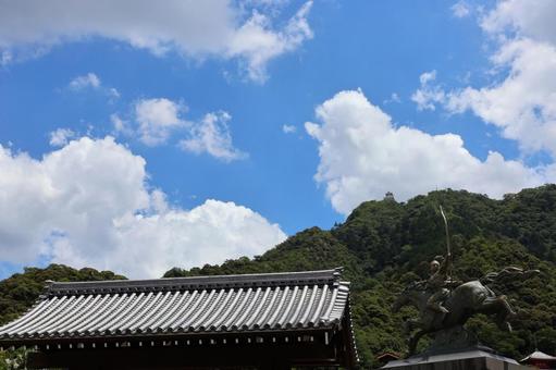 7月下旬の金華山と岐阜城の天守 7月下旬の金華山と岐阜城の天守 金華山,山,岐阜城の写真素材