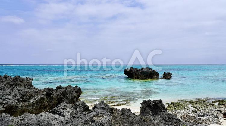 鹿児島県奄美群島与論島の寺崎海岸 寺崎海岸,与論,海の写真素材