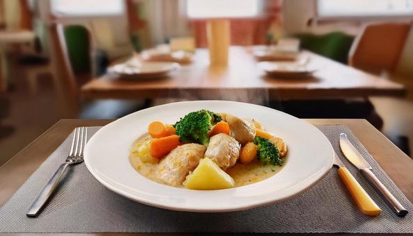 熱々のクリームシチュー クリームシチュー,シチュー,ホワイトシチューの写真素材