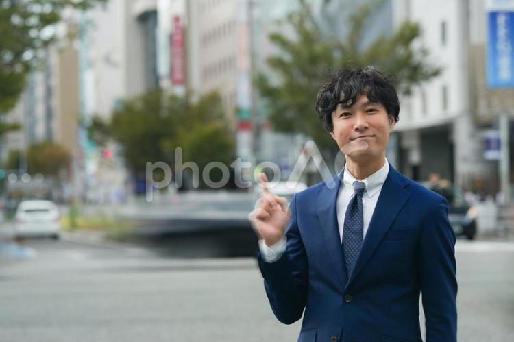 街並みとビジネスマン 人物,ビジネス,男性の写真素材