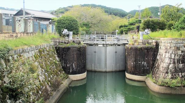 琵琶湖第１疏水　大津閘門 琵琶湖疏水,大津閘門,水門の写真素材