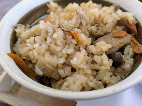 炊き込みご飯 炊き込みご飯,味ご飯,ご飯の写真素材