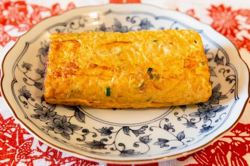 ネギとしらすが入った厚焼き玉子3 ネギとしらすが入った厚焼き玉子3 厚焼き玉子,料理,玉子の写真素材