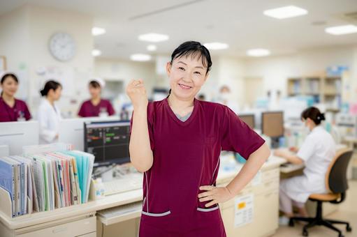 頑張る医療従事者 頑張る医療従事者 女性,看護師,医療従事者の写真素材