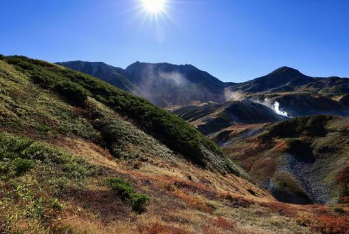 10年ぶりの紅葉当たり年 10年ぶりの紅葉当たり年 北アルプス,立山,大日岳の写真素材