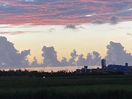 日の出 日の出の写真