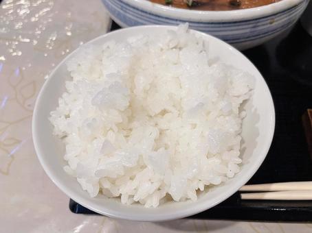 炊きたてのごはん 炊きたてのごはんの写真
