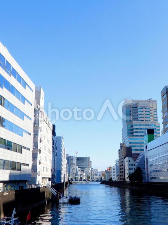 日本橋川　湊橋からの風景 日本橋川,建物,ビルの写真素材