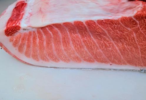 まぐろの大トロ部分 ブロック まぐろの大トロ部分 ブロック 本まぐろ,とろ,刺し身の写真素材