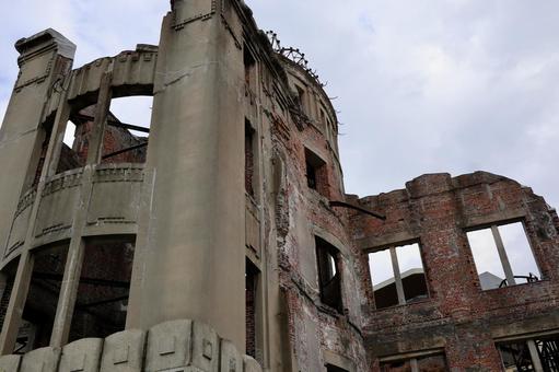 原爆ドーム07 原爆ドーム,広島平和記念公園,平和記念碑の写真素材
