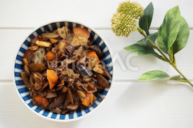 牛肉とれんこんのしぐれ煮 食べ物,食事,肉の写真素材