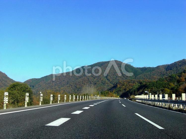 晴れ渡る空と道路 道路,快晴,空の写真素材