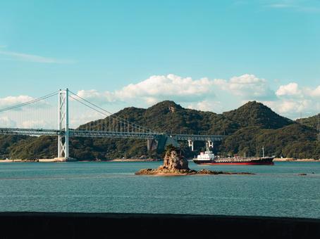 因島大橋 因島大橋 因島大橋,橋,船の写真素材