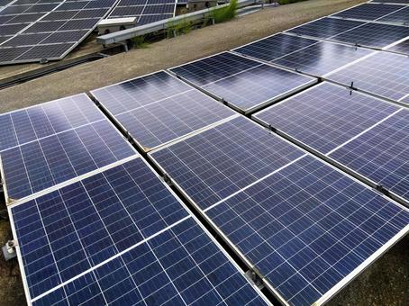 ソーラーパネル ソーラーパネル,ソーラー発電,太陽光発電の写真素材