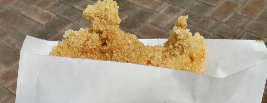 大きな 唐揚げ 大きな 唐揚げの写真