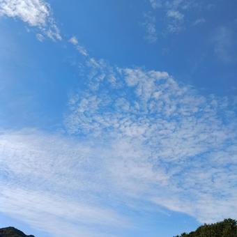 おそい秋雲の季節が来た おそい秋雲の季節が来たの写真