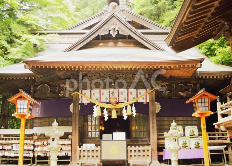 新倉富士浅間神社　山梨県 新倉富士浅間神社,拝殿,参拝の写真素材