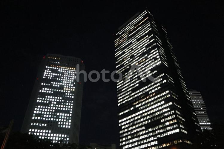 新宿の街並み　夜景  ビル群,新宿,街並みの写真素材