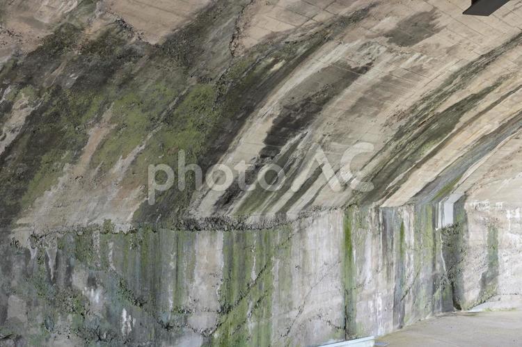 修復されて残る大刀洗飛行場の掩体壕の内部 大刀洗,掩体壕,シェルターの写真素材