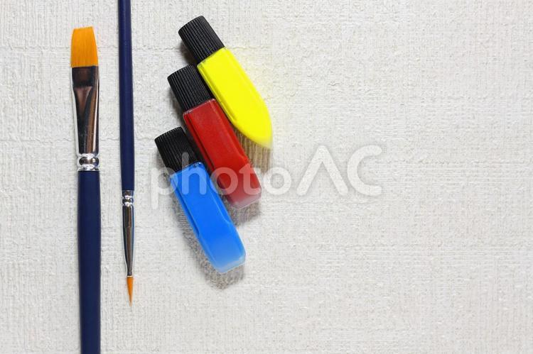 カラフルな水彩絵の具と絵筆 絵の具,水彩,チューブの写真素材