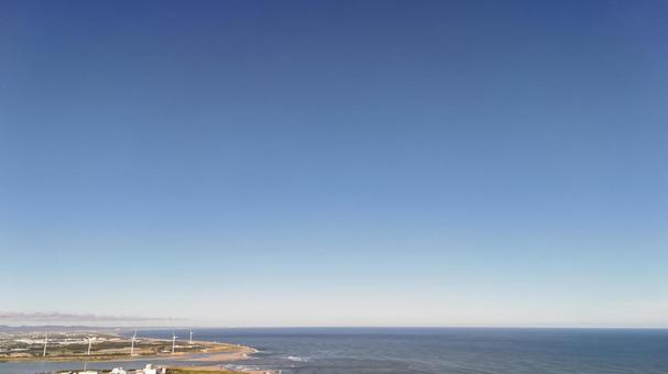 海岸沿い005 海岸沿い005 山,山並み,青空の写真素材