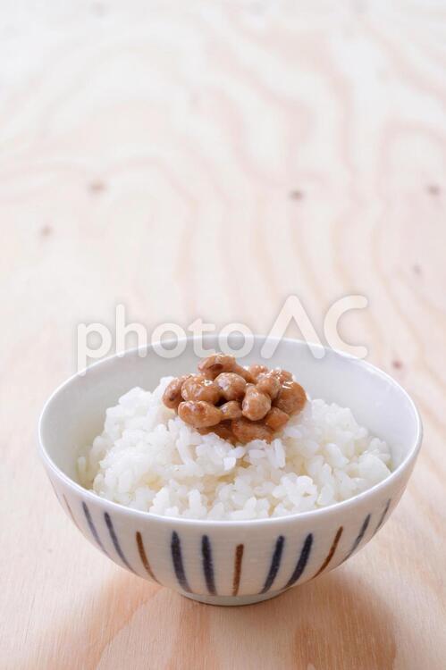 ごはんのおとも　納豆 ごはん,白米,お米の写真素材