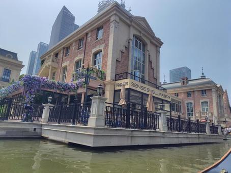 大連・海昌東方水城の運河 大連,中国,海昌東方水城の写真素材