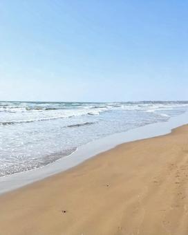 海、砂浜、青空 海、砂浜、青空の写真