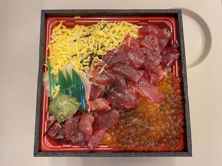 駅弁2025：まぐろいくら弁当 駅弁,弁当,食事の写真素材