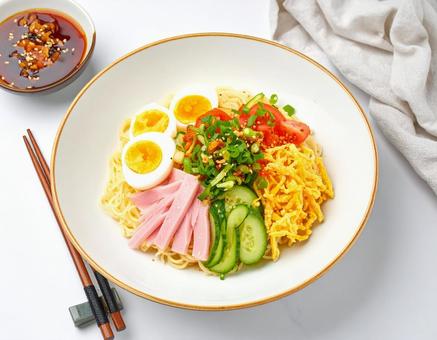 冷やし中華の写真