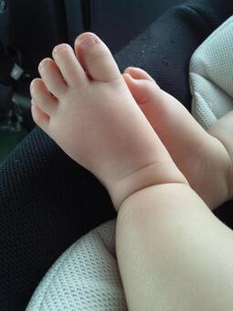 Child's foot, JPG Child's foot, JPG