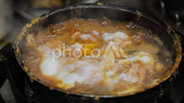 カツ丼を作る様子 料理,定食,とんかつの写真素材