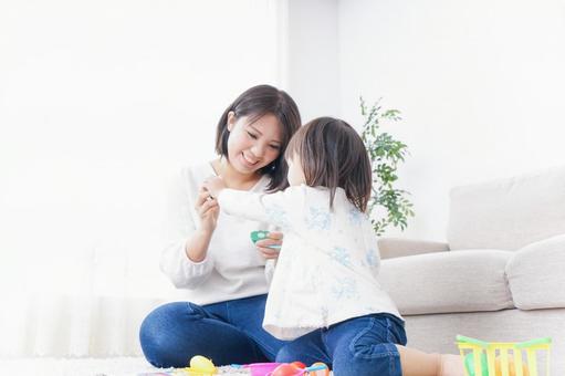 子供 おもちゃ 遊び マンション,親子,ファミリーの写真素材