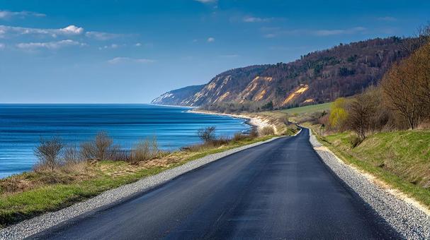 海岸線を走る道 海岸線を走る道の写真