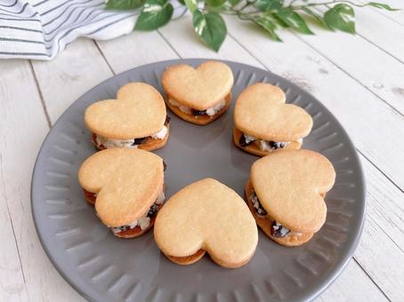 Photo, raisin sand cookies, raisin sandwich, butter sandwich, 