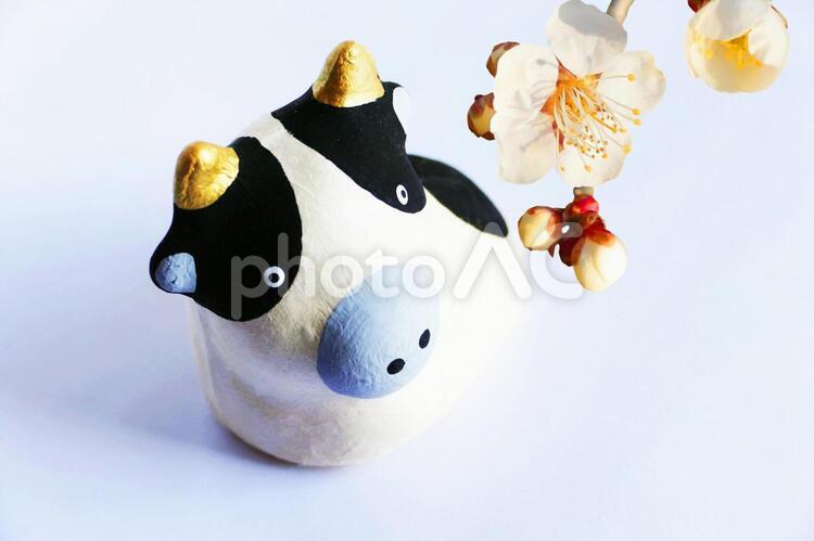 PSD・年賀状素材・牛の工芸品12 牛,丑,丑年の写真素材