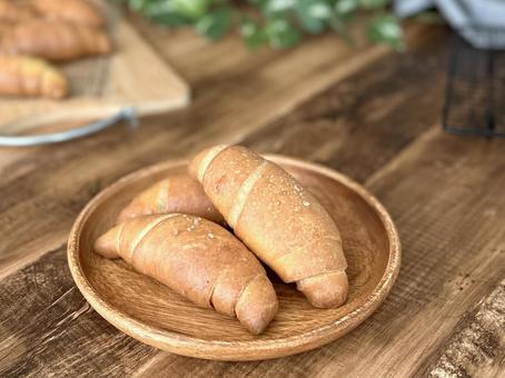 塩パン 塩パン,パン,焼きたてパンの写真素材