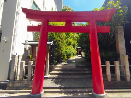 写真素材:東京都 福徳稲荷神社の鳥居 写真素材:東京都 福徳稲荷神社の鳥居の写真