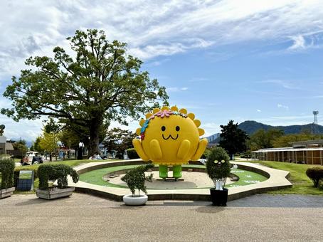 武生中央公園 エントランスのモニュメント 武生中央公園 エントランスのモニュメントの写真