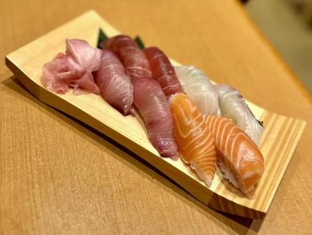 握り寿司盛り合わせ 握り寿司盛り合わせの写真