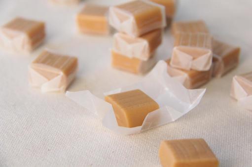 バターキャラメル お菓子 バターキャラメル お菓子の写真