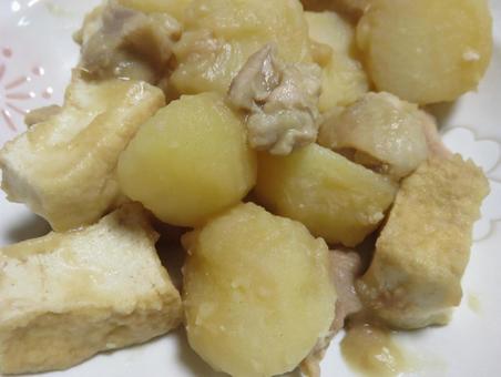 煮物 煮物,ジャガイモ,厚揚げの写真素材