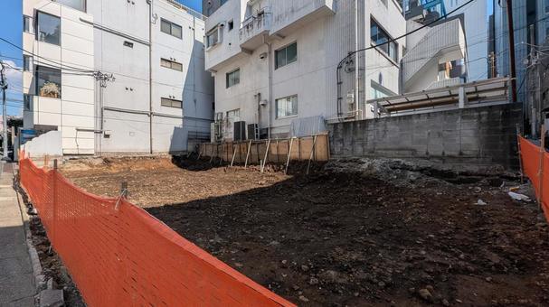 都会の住宅街の空き地 都会の住宅街の空き地 空き地,住宅街,更地の写真素材