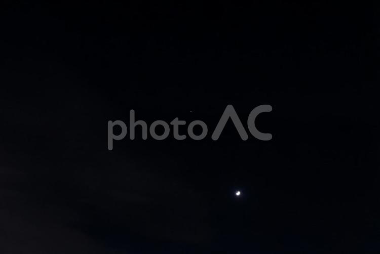 月と木星 月,木星,雲の写真素材