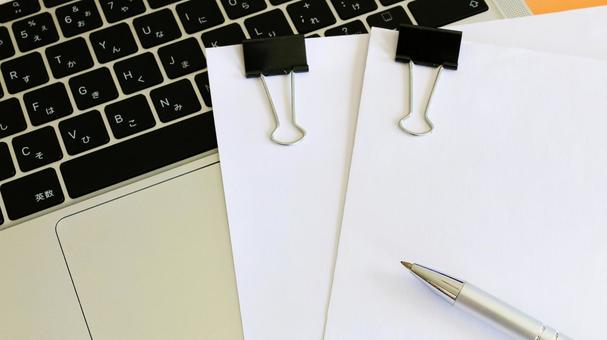 ビジネスイメージ 書類作成 デスクワーク ビジネスイメージ 書類作成 デスクワーク ビジネスイメージ,デスクワーク,書類作成の写真素材