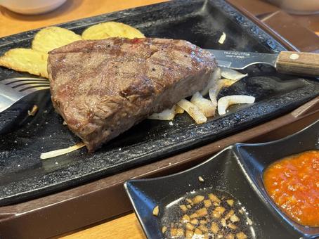 ステーキ ステーキ ステーキ,肉,牛肉の写真素材