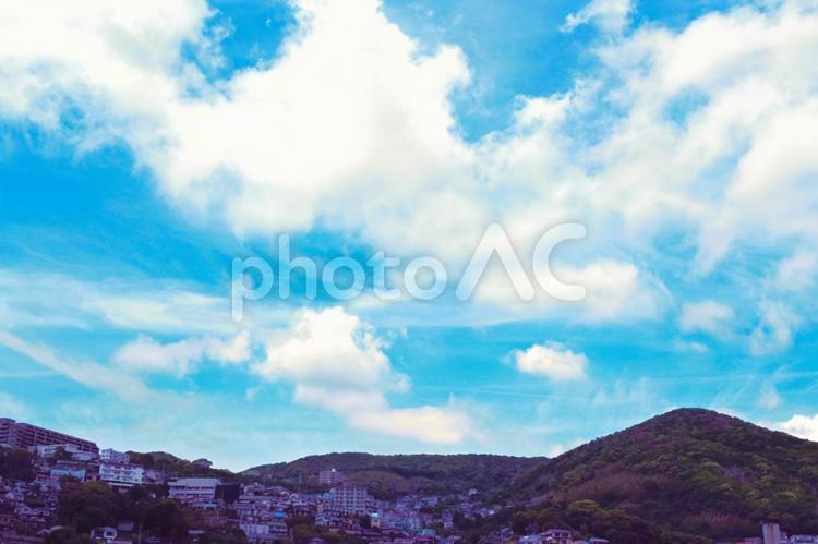 坂の街の長崎市と爽やかな空と青空 長崎市,空色,観光地の写真素材