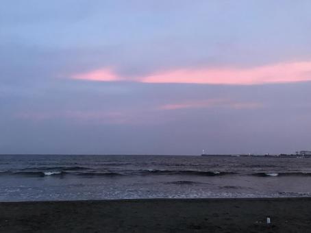 夕方の海 海,砂浜,夕方の写真素材