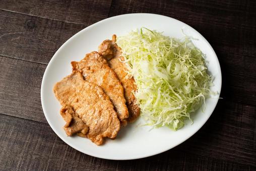 木製テーブルの生姜焼き しょうが焼き,肉料理,豚肉の写真素材